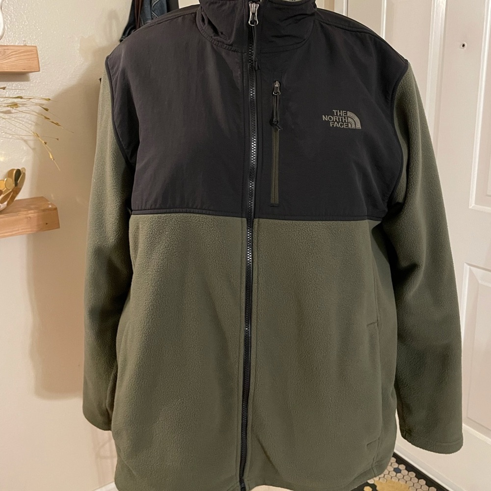 Men’s The North Face Fleece Jacket